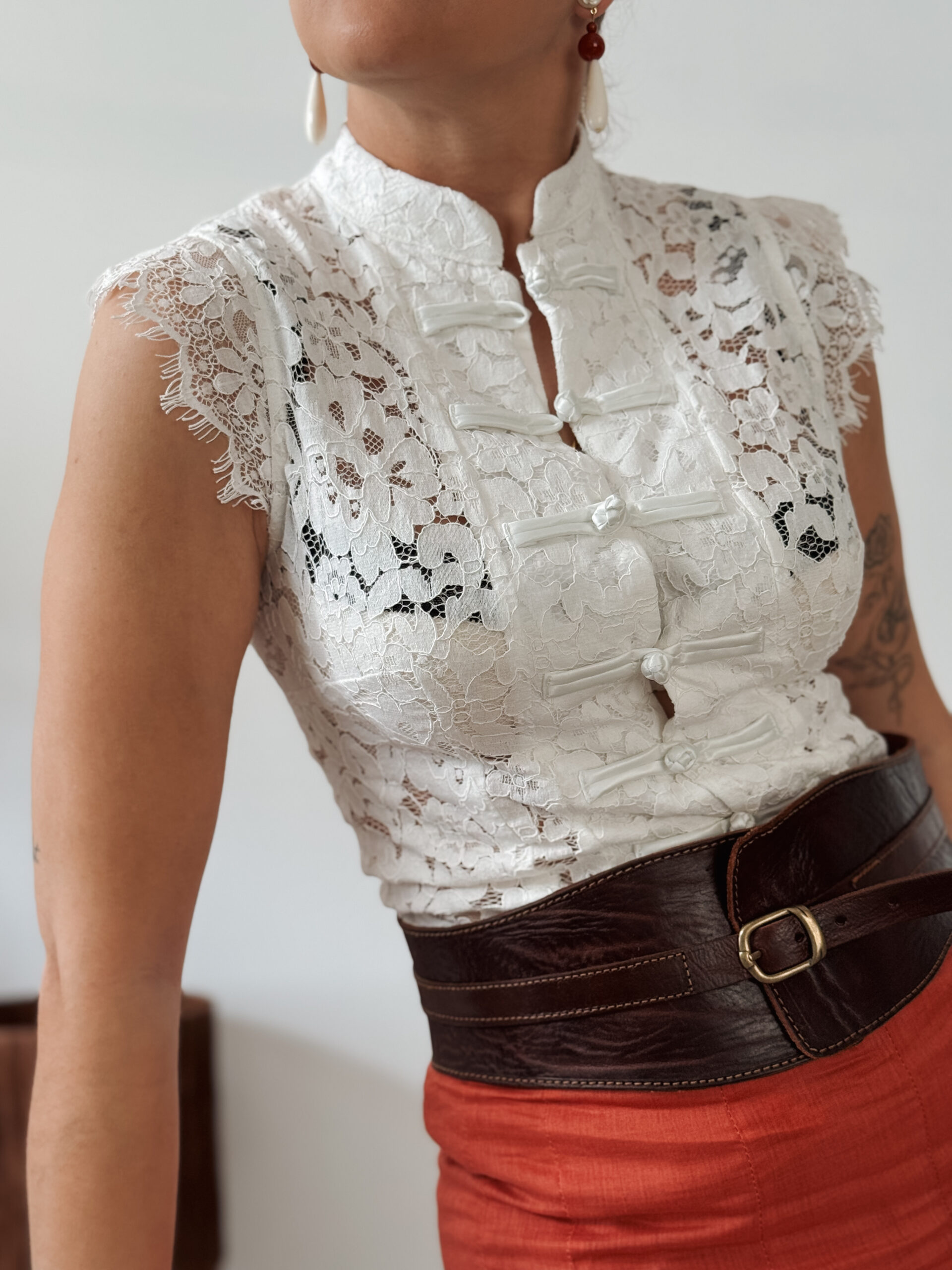 Blusa encaje blanca